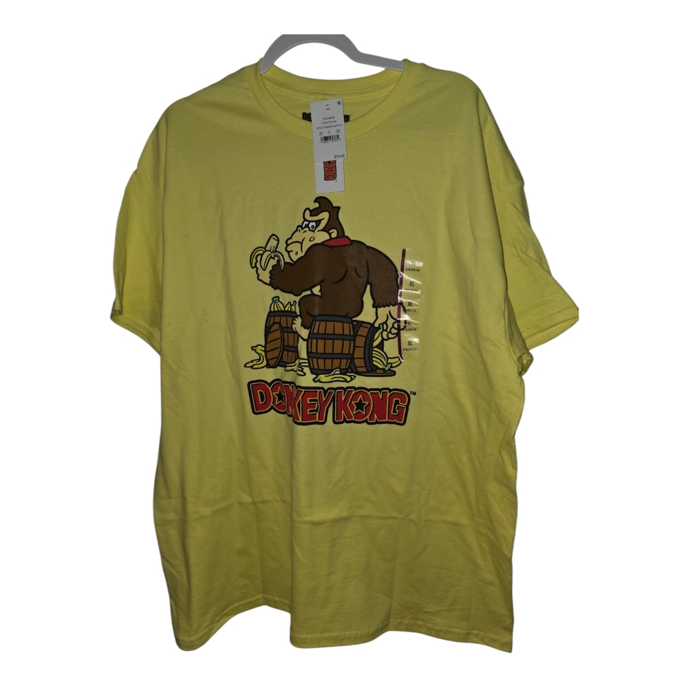 Donkey Kong Nintendo T-Shirt Size XL Short Sleeve Graphic Light Yellow